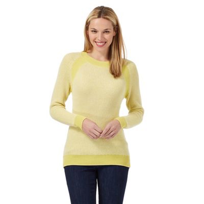 Yellow ribbed knit jumper